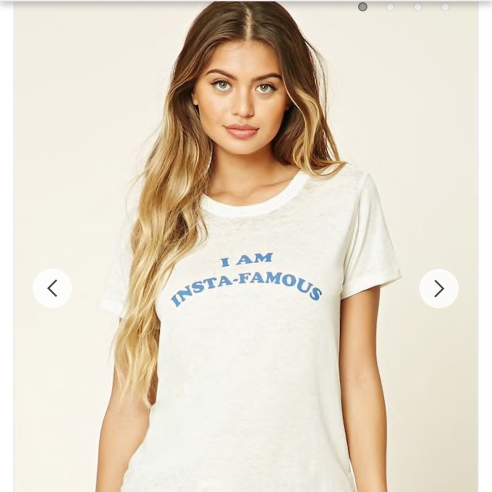 Like New white Graphic T-shirt